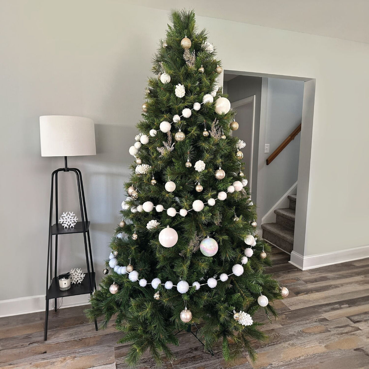 Fraser Hill Farm 6.5-Ft. Canyon Pine Christmas Tree, FFCM065-0GR