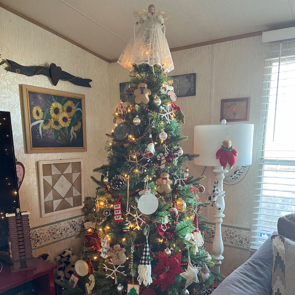 Northlight 6.5' Unlit Medium Artificial Christmas Tree Ashcroft Cashmere Pine